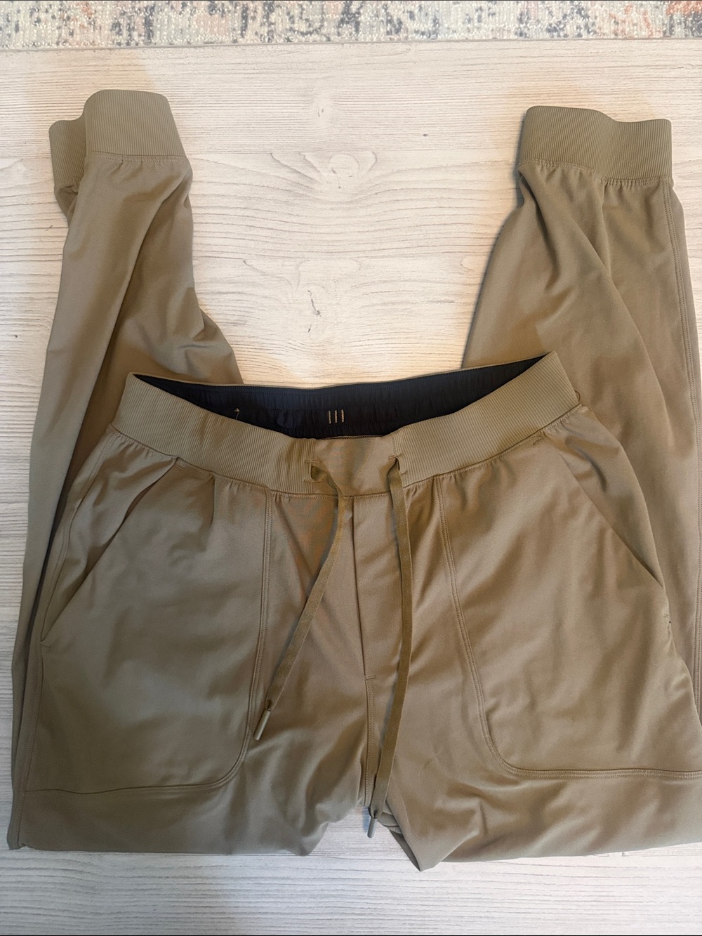Men’s Lululemon ABC Jogger - Picture 3 of 7